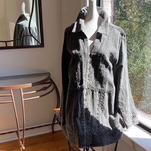 Parsley & Sage Charcoal Embroidered Jean Jacket